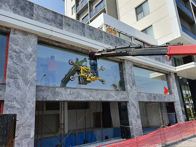 Ramada Hotel Tire 12