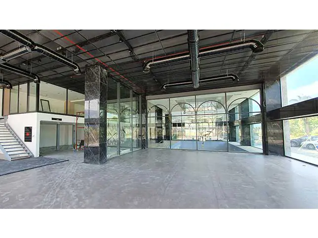 Ramada Hotel Tire 14