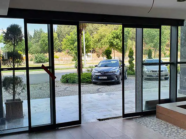 Ramada Hotel Tire 15